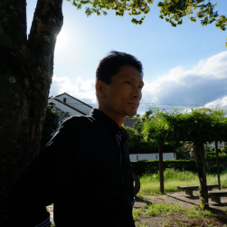 三宅基晴
